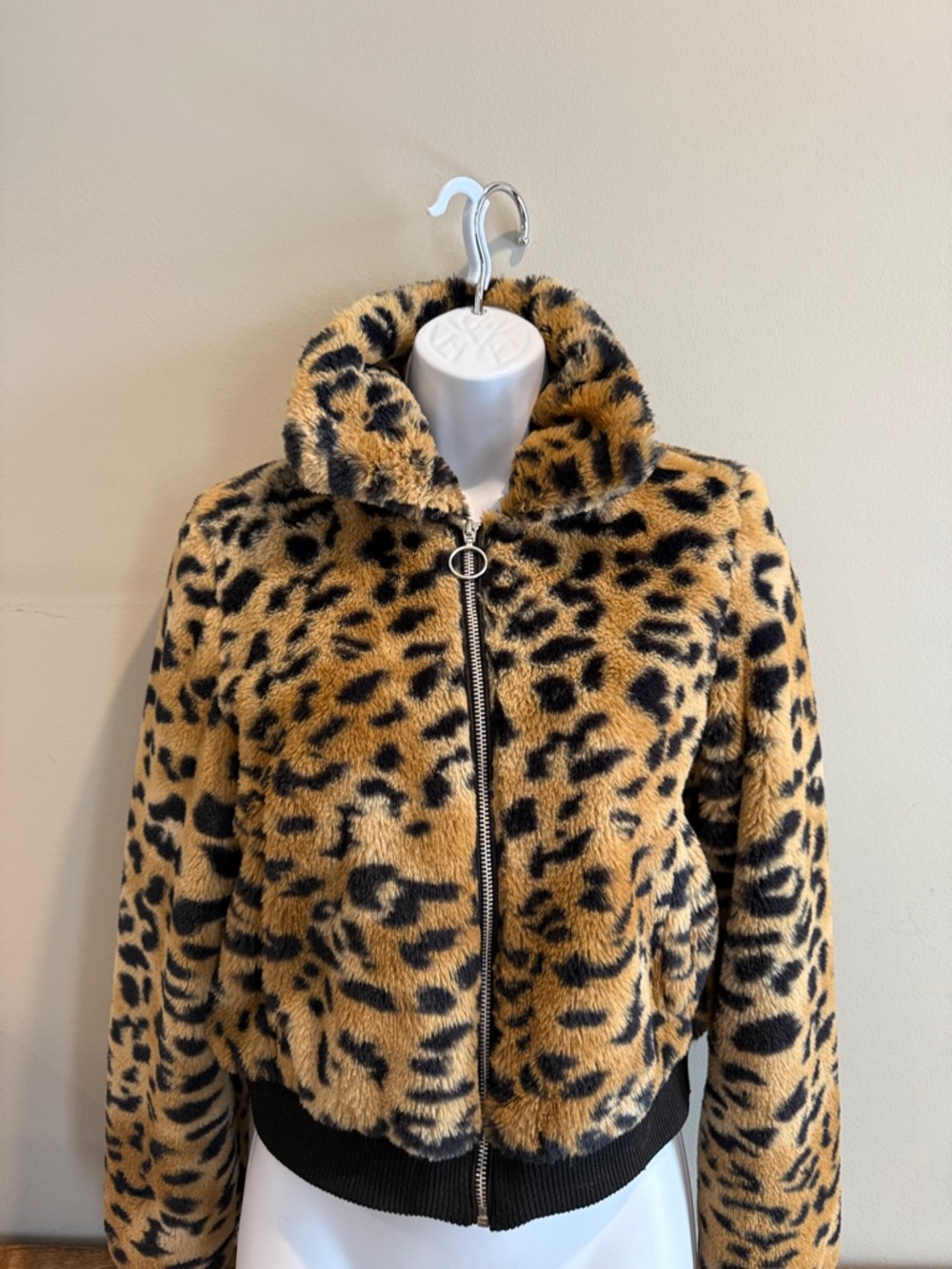 No Boundaries Leopard Print Faux Fur Zip-Up Jacket - Tan & Black